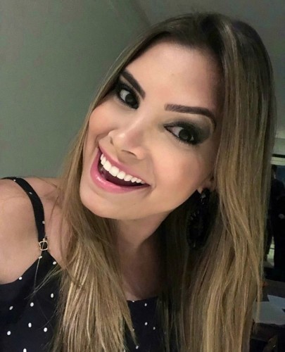 Após acidente, cantora Fernanda Pádua e funcionária seguem internadas em hospital de Aracruz
