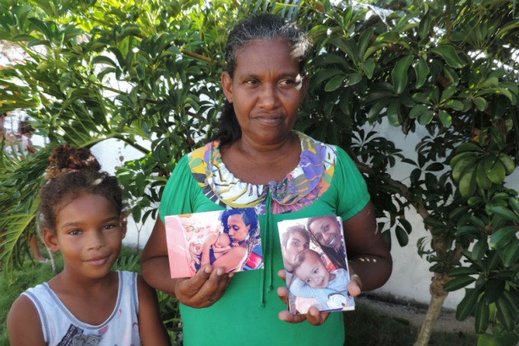 Brasileira adotada por italianos descobre a mãe biológica em Linhares em lista do Minha Casa