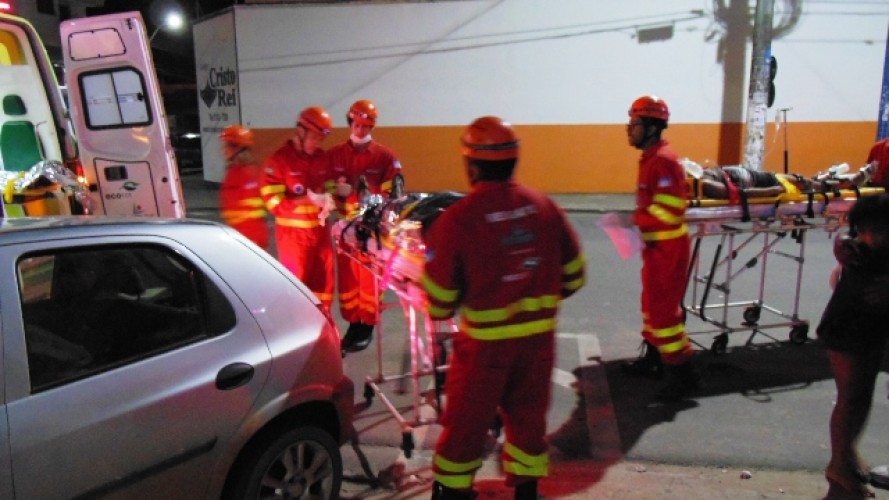 Colisão frontal, na 101, entre Gol e Celta leva seis feridos ao Hospital Geral de Linhares