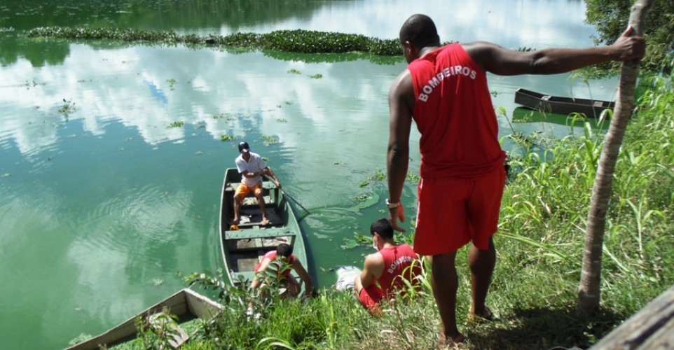 Corpo amarrado a hidrantes de irrigação é encontrado boiando em lagoa particular de Rio Bananal