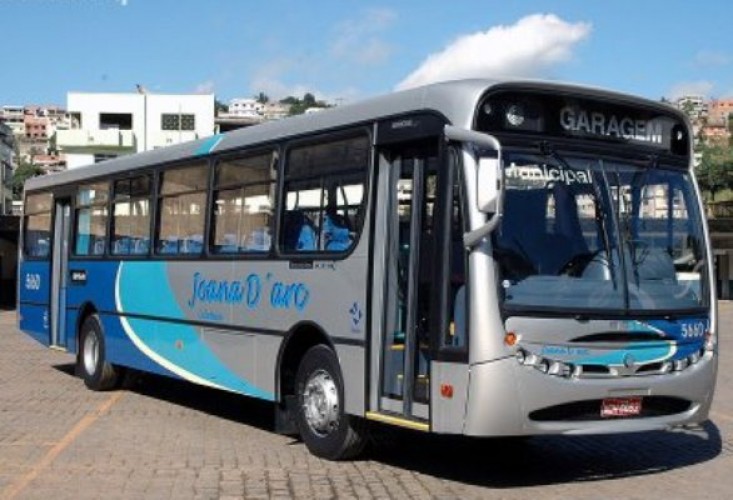 De novo: ônibus da Joana Darc que fazia a linha Vila Isabel é assaltado na noite de quarta (19)
