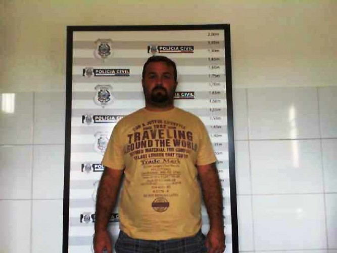 Estelionatário é preso pela Polícia Civil após aplicar golpe da “moto” e usar talões de cheques falsos