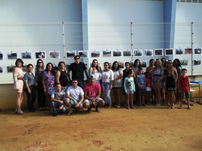 Exposição sobre Gênero e Raça em muro de escola movimenta Bebedouro; fotos são dos moradores
