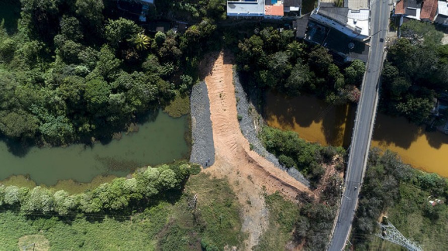 Famílias serão removidas mais uma vez após estudo de riscos estruturais na barragem do Rio Pequeno