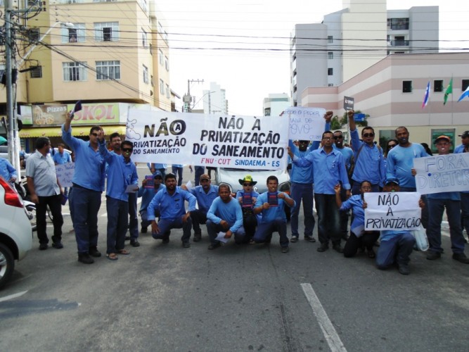 Funcionários do Saae fazem paralisação em protesto ao projeto de privatização de Nozinho Correa