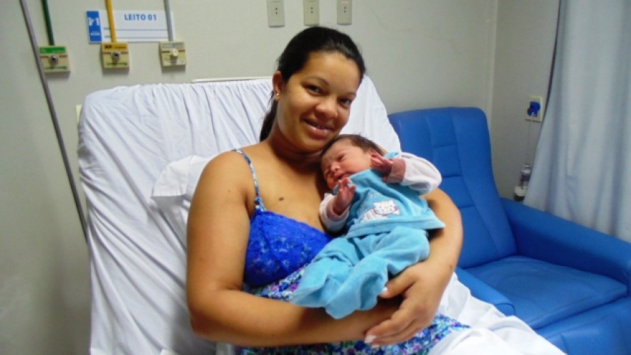 Grávida passa mal em passeio no Pátiomix, bolsa estoura e Gustavo nasce com saúde no Rio Doce