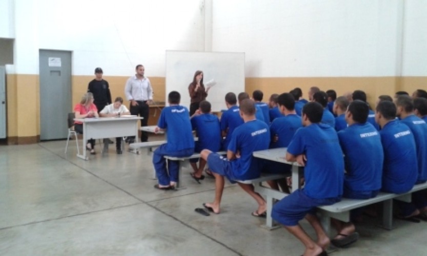 Internos do Centro de Detenção de Linhares participam de ciclo de palestras