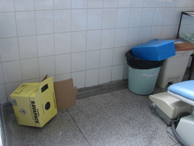 Ladrão deixa 5 notebooks dentro do banheiro de clínica médica no centro, mas, leva R$ 1.500,00