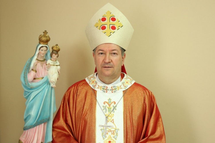 Missa do Bispo Dom Wladimir celebra padroeira de Linhares nesta sexta (8)