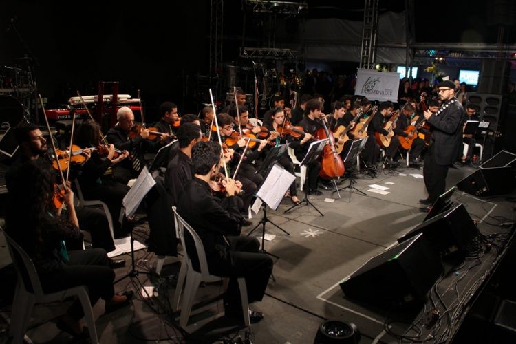 Nice Avanza recebe espetáculo musical ‘Orquestra Dedilharcos’ no próximo sábado (14)