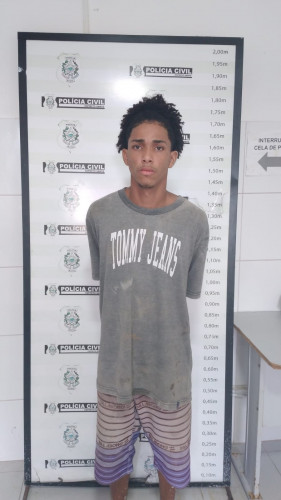 Polícia de Linhares prende jovem de 19 anos apontado como o autor de