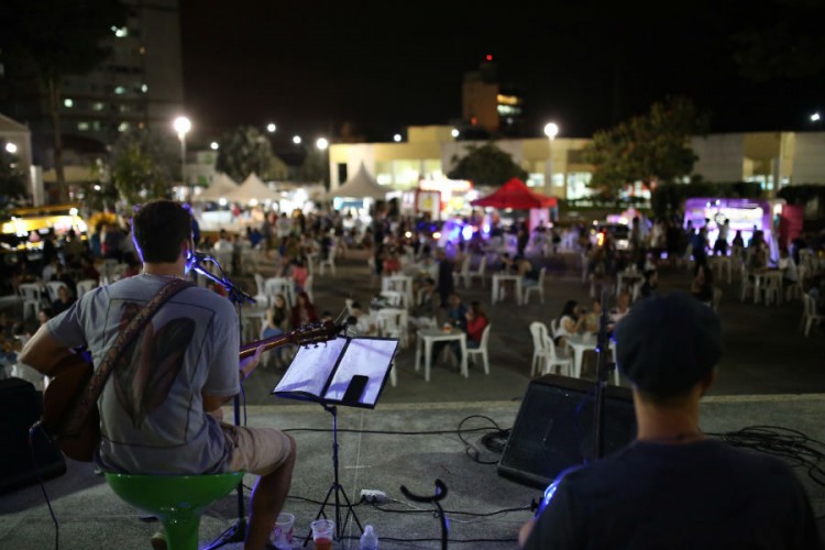 Praça 22 de Agosto recebe 1º Festival de Cervejas Artesanais com música e gastronomia
