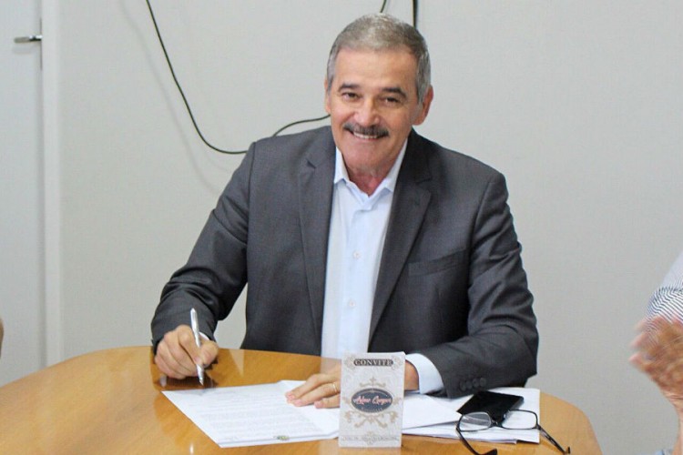 Prefeito Guerino anuncia aplicação do Plano de Cargos e Salários em janeiro de 2018