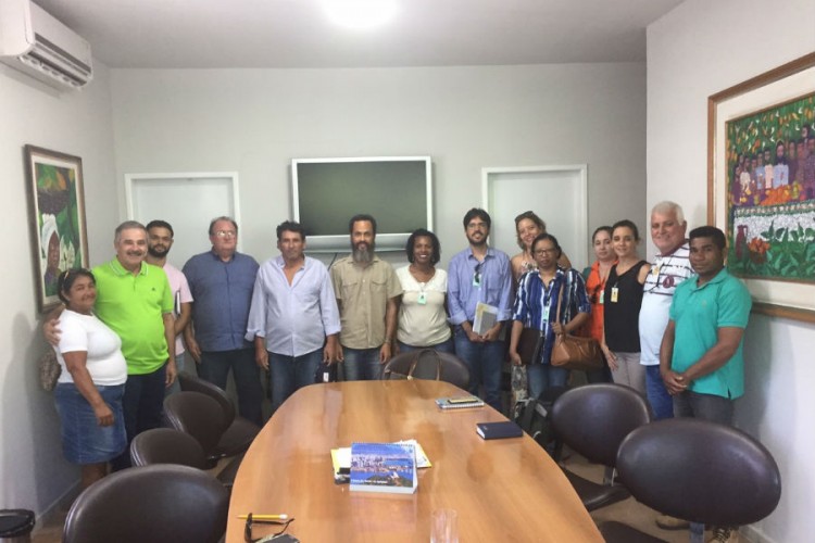  Prefeito recebe representantes de Areal e da Petrobras para dialogar sobre demandas da comunidade