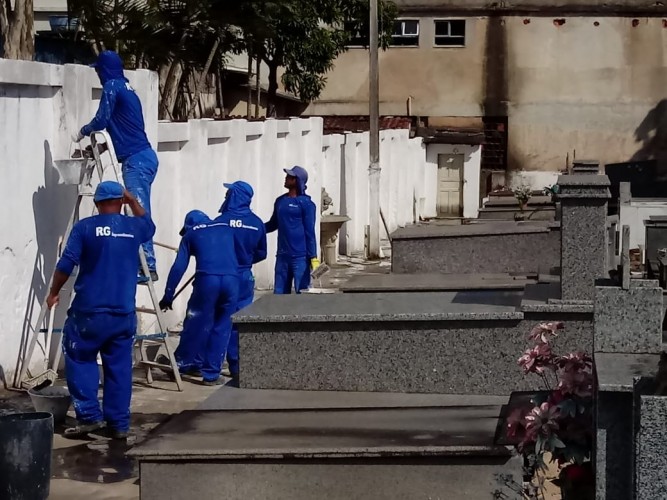 Prefeitura reforça manutenção nos cemitérios de Linhares