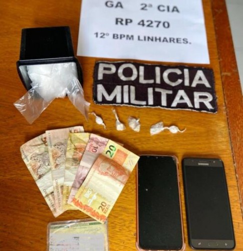 Travesti do Interlagos é presa e confessa a venda de papelotes de cocaína por R$ 50