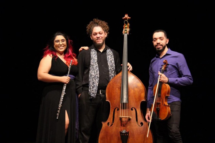 Trio Nessos apresenta clássicos capixabas em apresentação gratuita no Nice Avanza