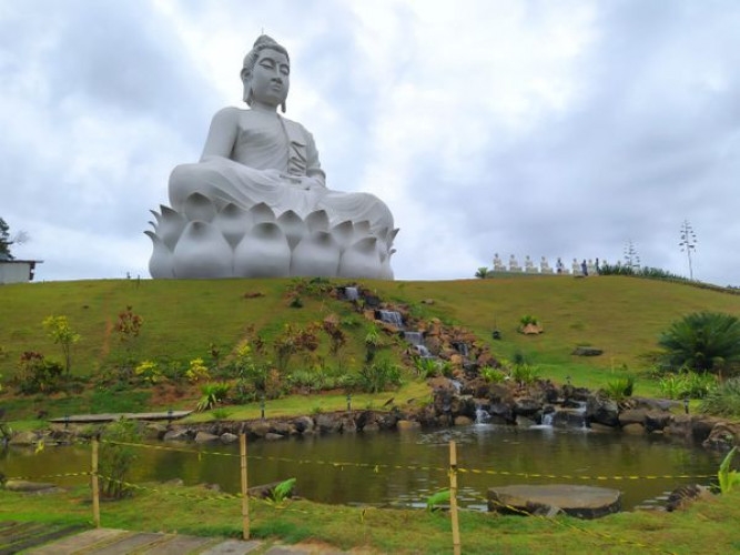 Buda gigante está pronto e inauguração terá comitiva do Japão