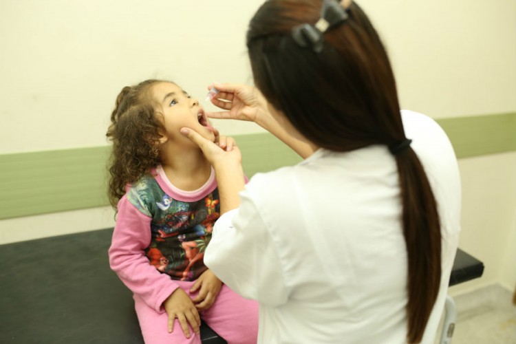 Dia D de vacinação contra polio e sarampo acontece sábado (18) nas unidades de saúde de Linhares