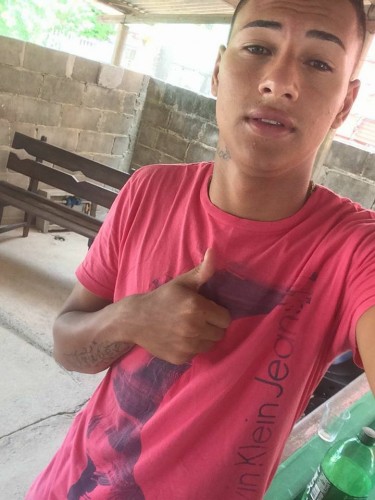 Jovem De 18 Anos é Morto A Tiros Em Quadra De Futebol Em Sooretama ...