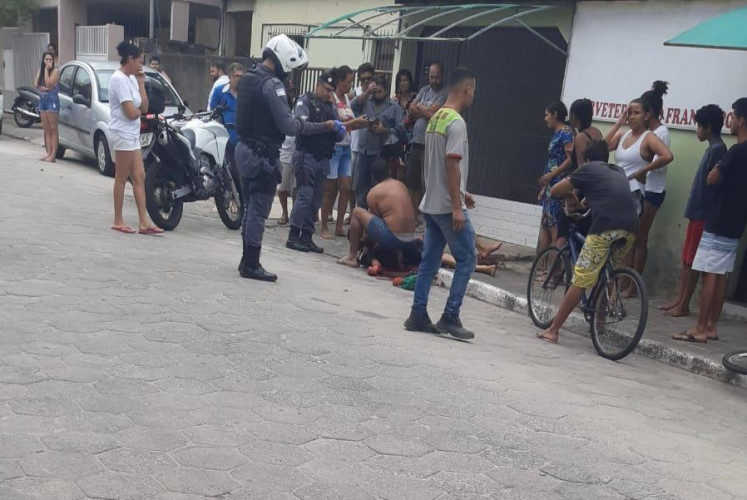 Jovem leva tiro na cabeça no Conjunto Juparanã e é levado em estado grave para o hospital