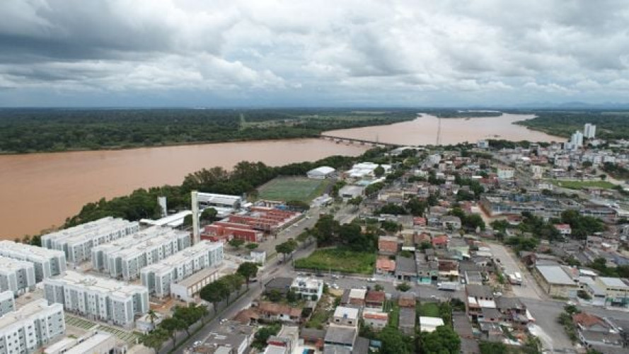 Linhares recebe alertas amarelo e laranja para fortes chuvas