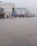 Chuva forte em São Mateus causa alagamentos e prejuízos em Guriri