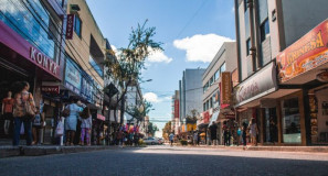 Lojas de Linhares funcionarão até mais tarde para as compras de fim de ano