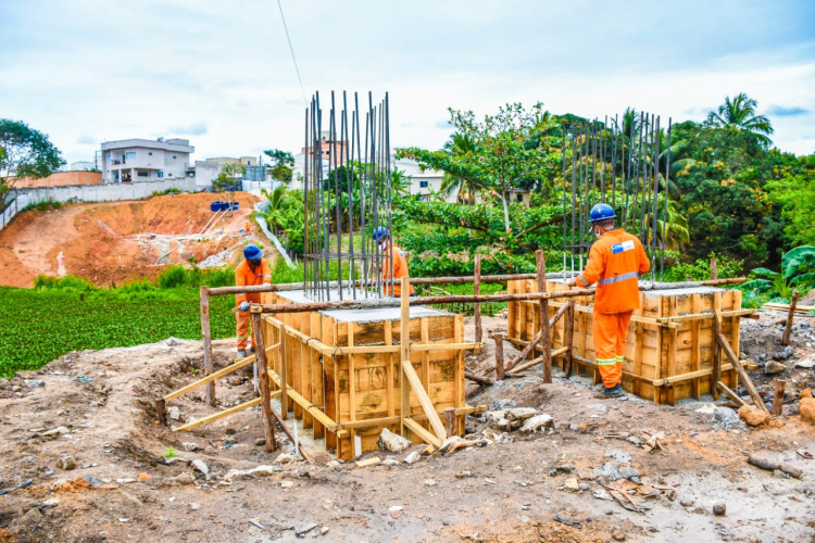 Mobilidade: obras da nova passarela e ciclovia avançam entre os bairros São José e Palmital