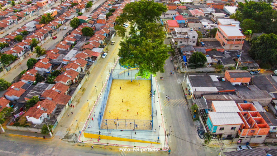 Novo espaço de esporte e lazer é entregue à comunidade do Santa Cruz em Linhares