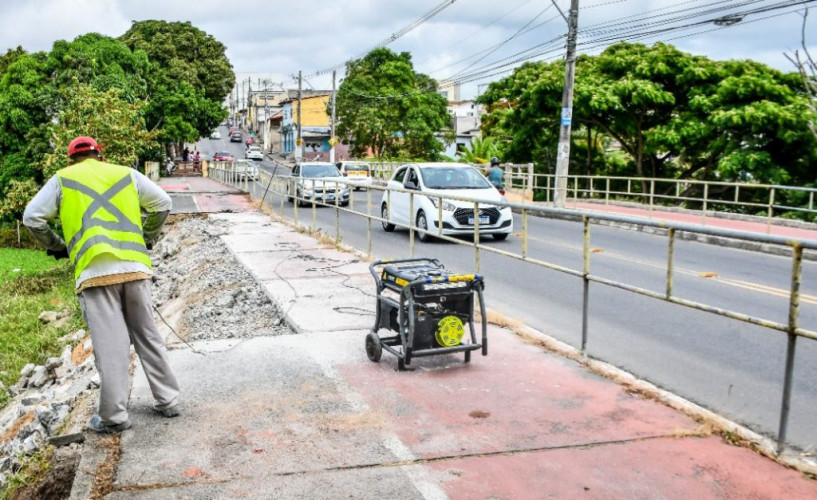  Obras são executadas em ciclovia sobre a ponte entre os bairros Araçá e Interlagos