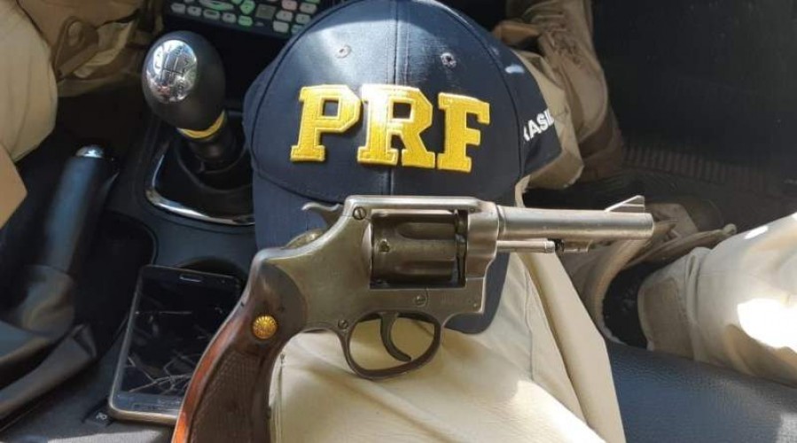 Polícia Rodoviária Federal apreende arma com vítima de acidente em Sooretama
