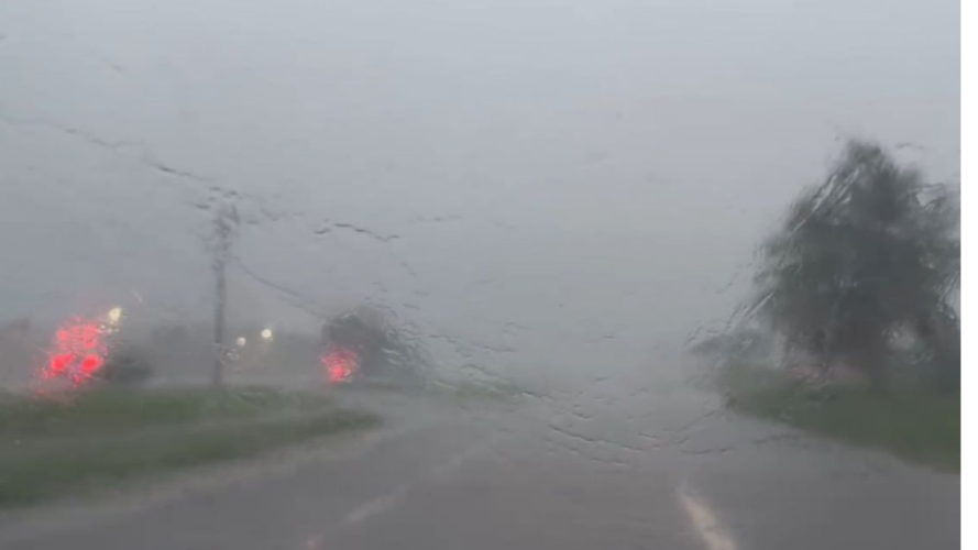  Previsão de chuva e vento forte em cinco cidades do norte do ES