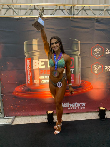 Rafaela Marotto Marques fica em primeiro lugar no Campeonato Estreantes IFBBES 2021