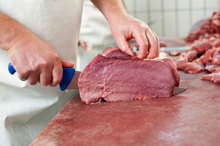 Suspeita de vaca louca em Minas afeta mercado da carne no país : r/brasil