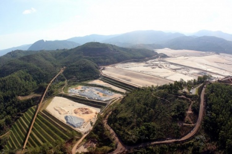 Urgente: Samarco admite risco de rompimento das barragens de Santarém e Germano