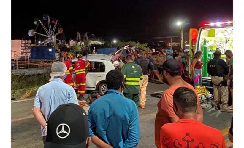 Vítimas de acidente na BR 101, em Bebedouro, estão internadas em hospitais de Linhares